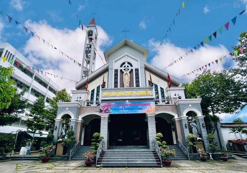Giờ lễ nhà thờ Chợ Cầu – Giáo hạt Hóc Môn, Sài Gòn