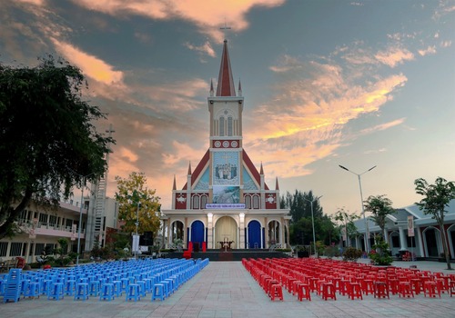 Nhà thờ Đồng Tiến – hạt Hàm Tân – Giáo phận Phan Thiết