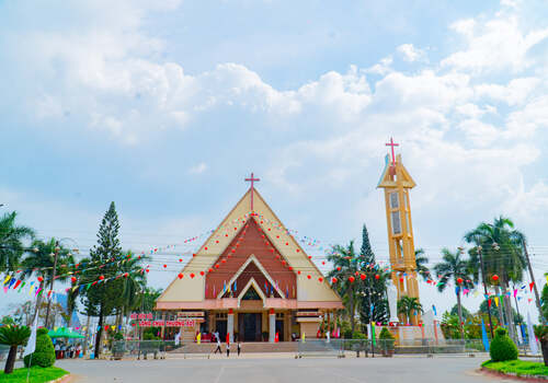 Nhà thờ Suối Cát Đồng Nai – Giáo phận Xuân Lộc