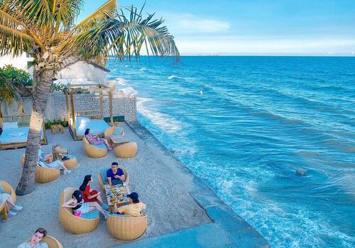 Điểm danh 12+ quán cà phê view biển ở Phan Thiết lãng mạn, thơ mộng