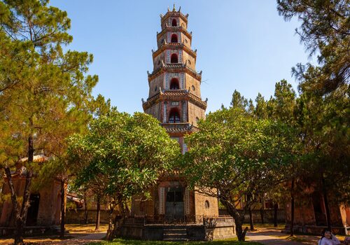 Chùa Thiên Mụ Huế, địa điểm tâm linh nổi tiếng bậc nhất xứ Cố Đô