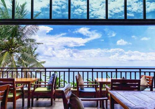 Điểm danh 10 nhà hàng đảo Phú Quý view biển